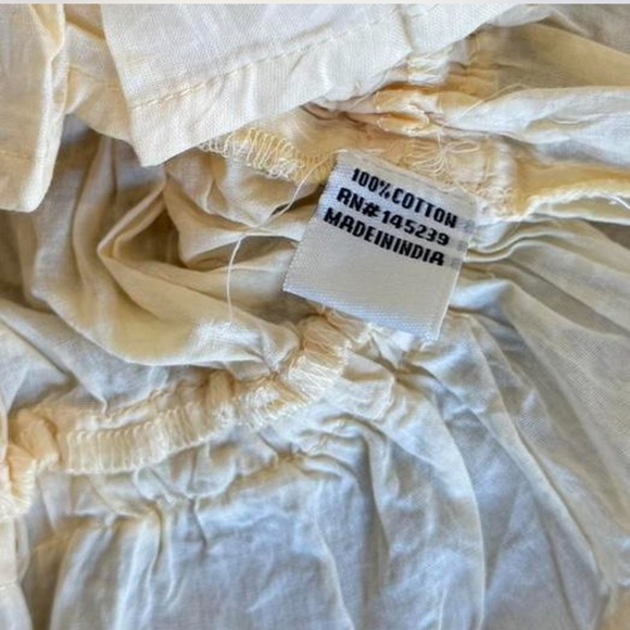 Sim & Sam Butter Yellow Tie Front Ruffle Lace Top
Small NWT Cottagecore - Picture 4 of 7